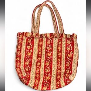 Quilted Red Floral Tote Bag - Women's Carryall
